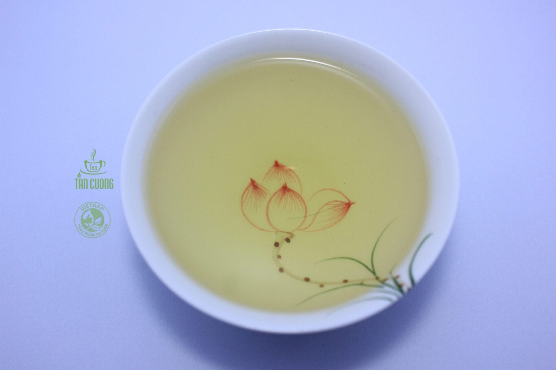 Sắc nước trà nõn tôm Tân Cương